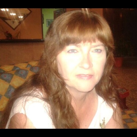 Meet your Posher, Michelle - Picture 3 of 5